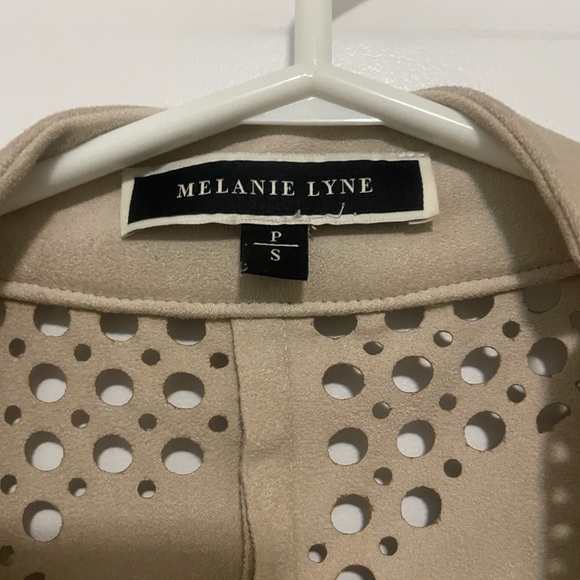 MELANIE LYNE open front laser cut long line vest, size small - Picture 5 of 7